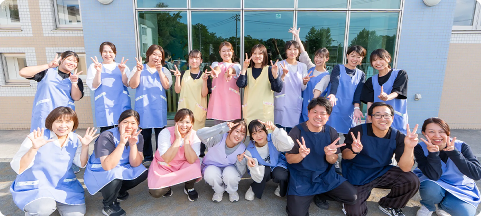 職員記念撮影の風景